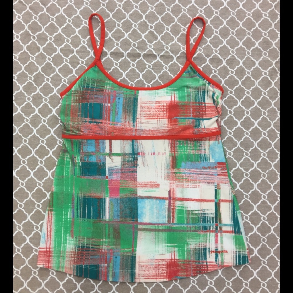 Patagonia multi color organic cotton size M tank❤️